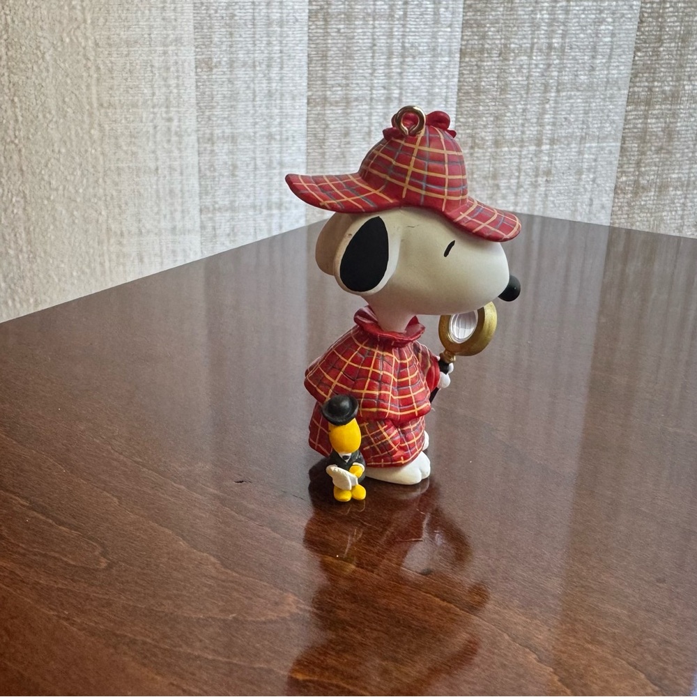 Hallmark Detective Snoopy Figurine in Red Plaid Outfit